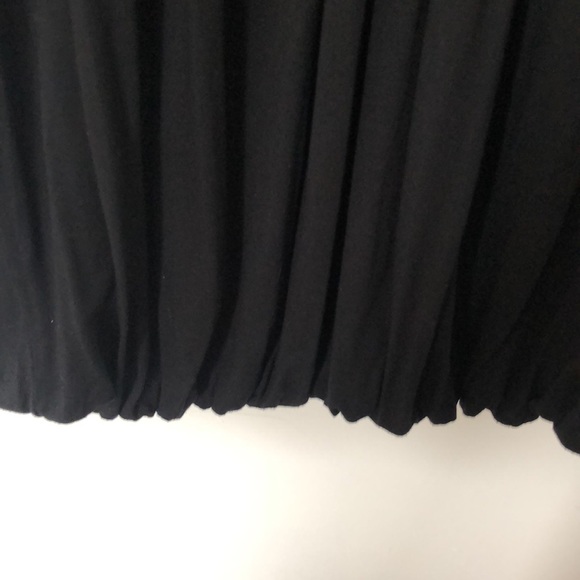 Cute women's dress. - Picture 2 of 6